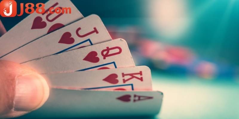 Baccarat nổi bật tại casino J88 với luật chơi vô cùng đơn giản